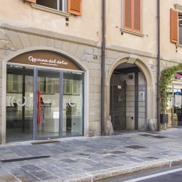 negozio_ Bergamo Via Zambonate - 2