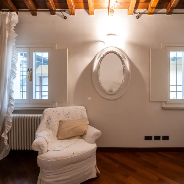 casa cielo terra Piazza del Delfino - 11