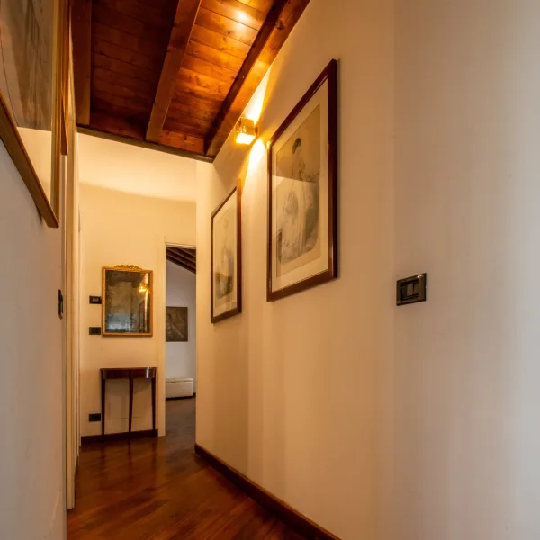 casa cielo terra Piazza del Delfino - 8